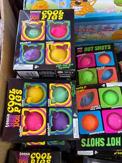 Needoh  Cool Pigs Squishy Toy Set