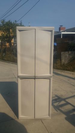 Sterilite 4 Shelf Cabinet