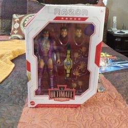 WWF WWE ULTIMATE RAZOR RAMON FIGUREINE