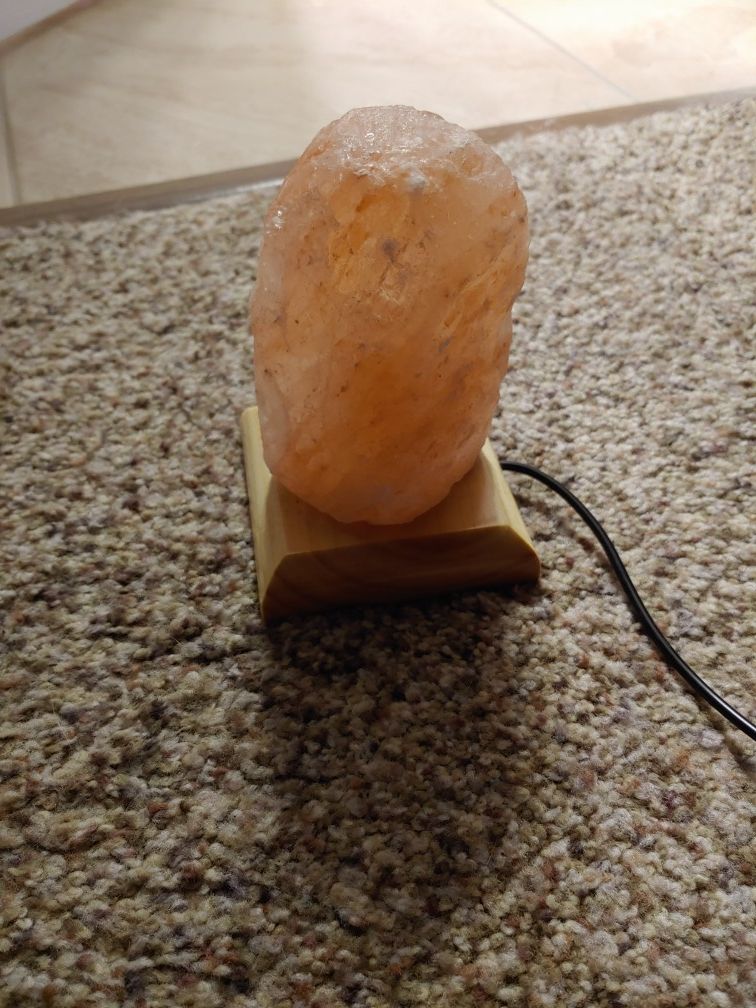 Awsome Himalayan lighted salt rock lamp