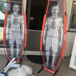 2 Manquenn and the frame with the net