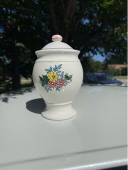 Floral canister
