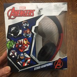 NWT Avengers Stereo Headphones 