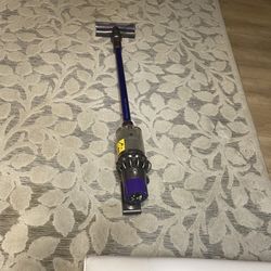 Dyson Vacuum v10
