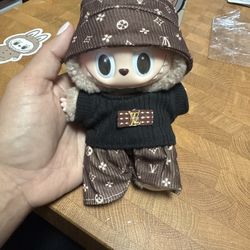 Labubu Outfit 