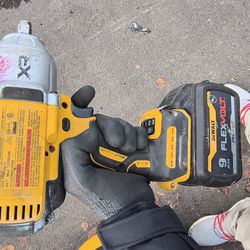 DeWalt 1/2 Impact (Tool Only)