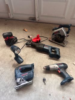 5 Set Bosch 18v Cordless Power Tools + 2 batteries & charger