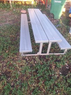 ALUMINUM  PICNIC TABLE