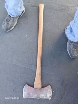 Vintage 2 Bit Axe
