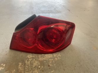 G37 Passengers Tail Light 