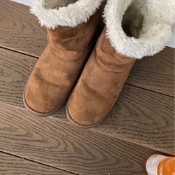 Suede Fuzzy Boots 