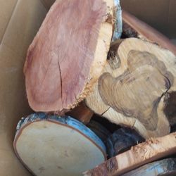 Wood Pieces Used For Wedding 