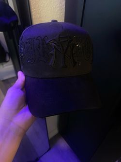 31 hats New York good condition
