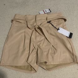 Womens Size 8 Sophia Faux Leather Fleece Lined Shorts