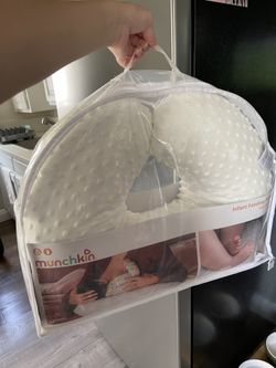 Infant Feeding Pillow