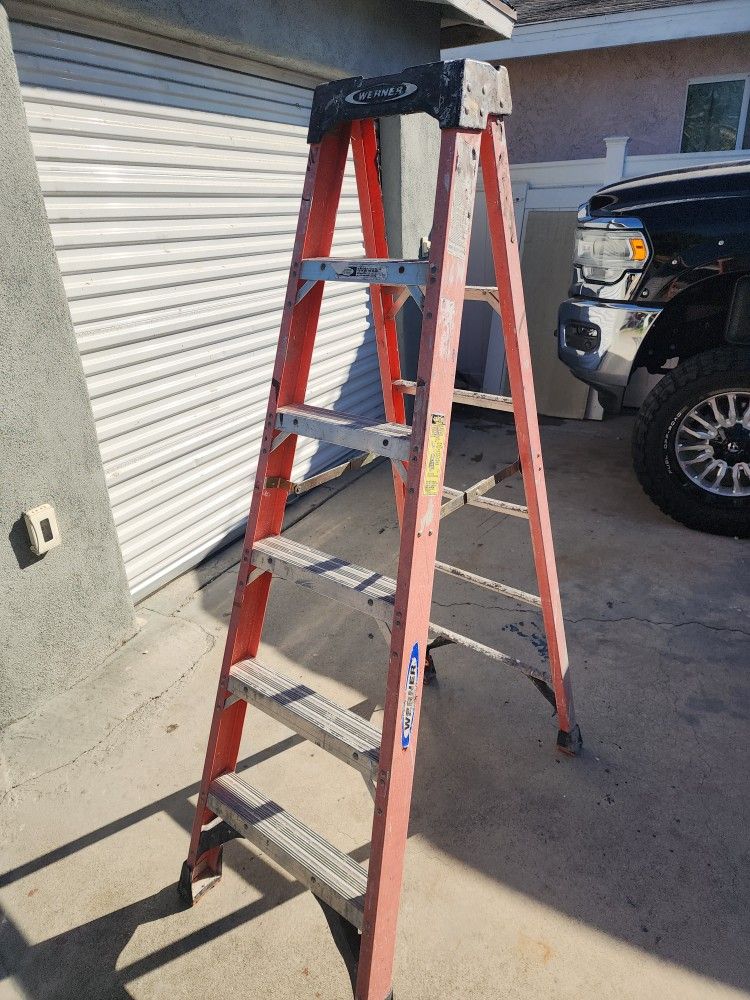 Werner Fiberglass 6ft Ladder