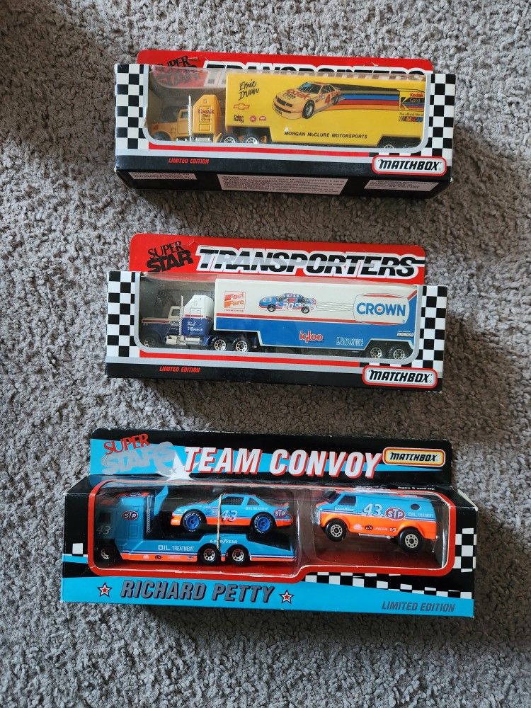 Matchbox Nascar Tractor Trailers And 4 Nascar 1:144 Scale Die Cast Replica
