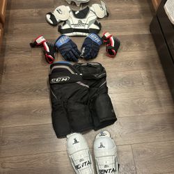 Hockey equipment full set up