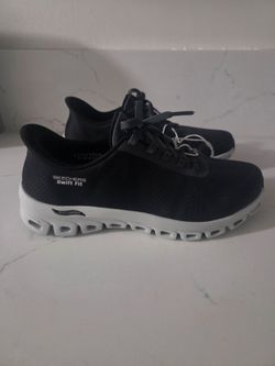 Skechers Swift Fit Arch Comfort Sneakers