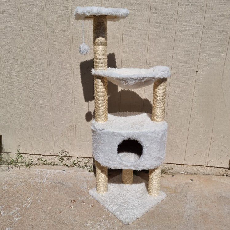 TRIXIE Pet Products 44543 Baza Grande Cat Tower
