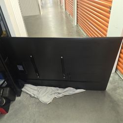 Like New 75 inch Samsung TV