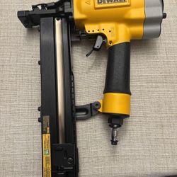 DEWALT 16 Gauge Stapler 