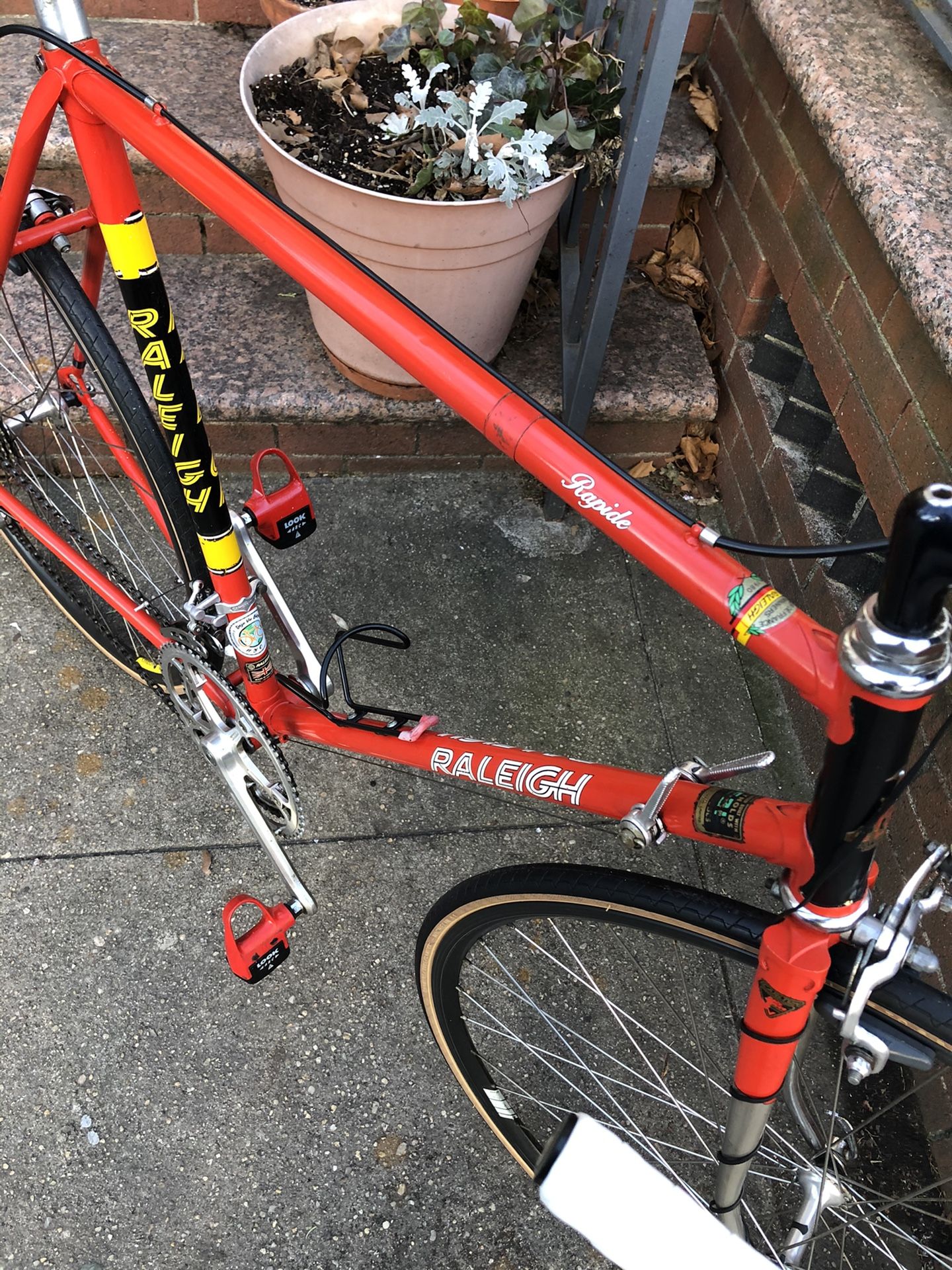 Vintage 1980s Raleigh RAPIDE TEAM MODEL Made in England CAMPAGNOLO