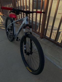 C100 grey