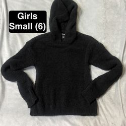 Girls Small (6) Art Class Black Cozy Hoodie 
