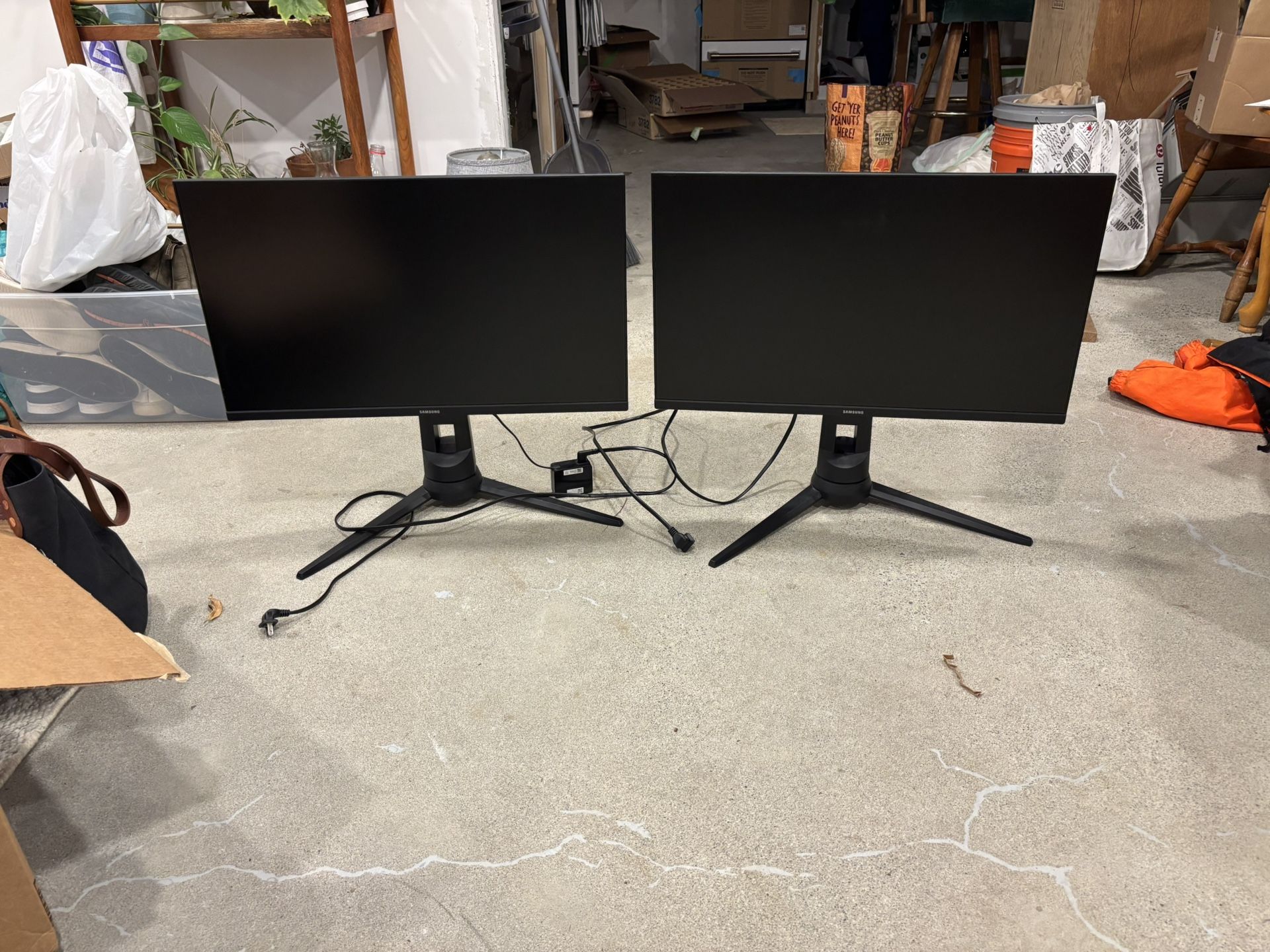 (2) 27” Samsung HD Monitors