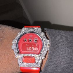 Red G-Shock VVS