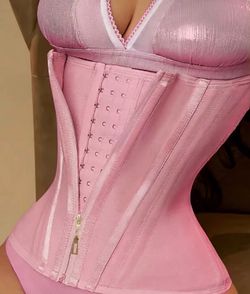 Count Women's Tummy Control Shapewear Size XS Baby Pink