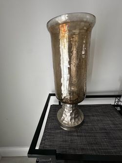 Vase /candle holder
