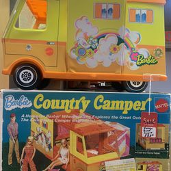 1960s 1970 Barbie camper. Great condition. Barbie camper 58.00. Little skipper case 55.00. and accessories. Barbie case and accessories.  35.00 1960s 