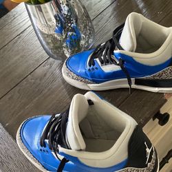 Jordan 3 Varsity Royal