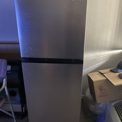 Small Refrigerator VISSNI