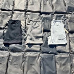 Essential shorts (20 EACH)