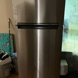 Whirlpool Refrigerator 