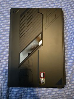 ASUS ROG Flow Z13 (2025) 13.4" 2.5K 180Hz Touch - AMD Ryzen AI Max+ 395