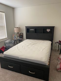 Queen Size Bed with Mattress