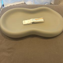 Keekaroo Peanut Diaper Changing Pad Gray