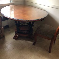 Mahogany Wood glass Top table Like New !! With 4 Chairs