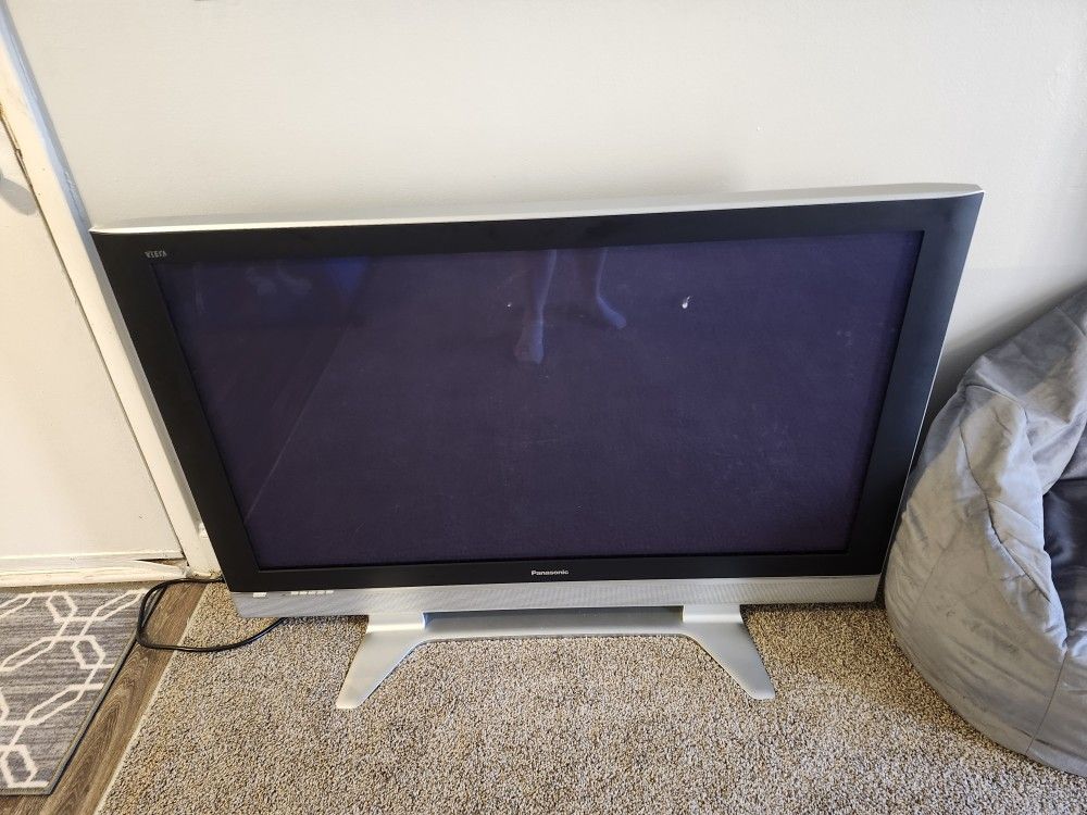 50 Inch Older Style Tv