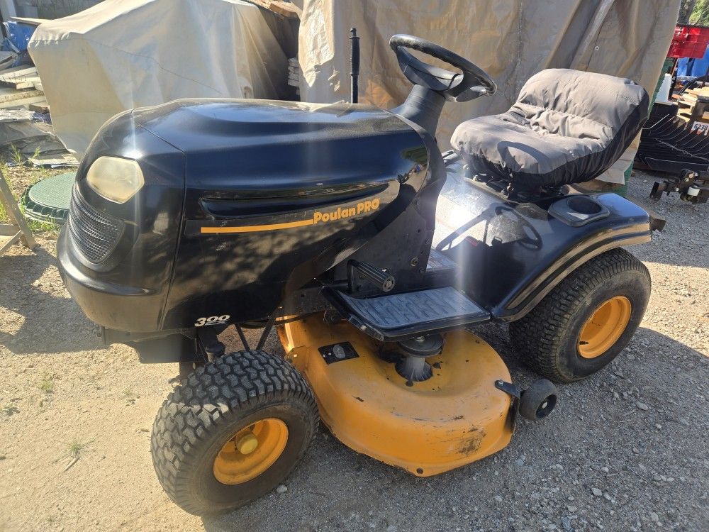 Riding Lawn Mower