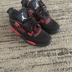 Jordan 4 Red Thunder Size 8 Men NO BOX