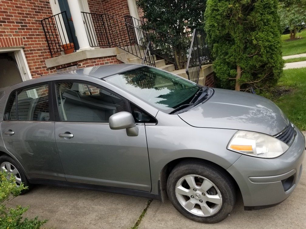 Nissan versa