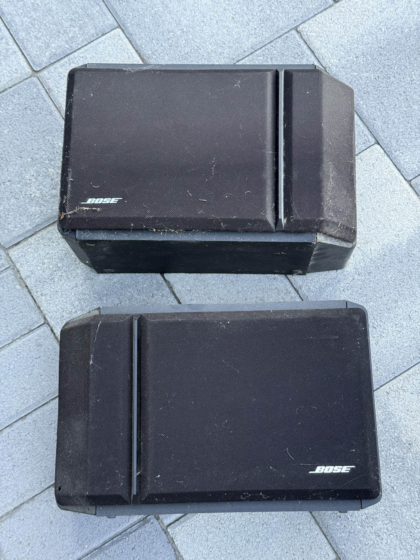 Bose 201 Bookshelf Stereo Speakers
