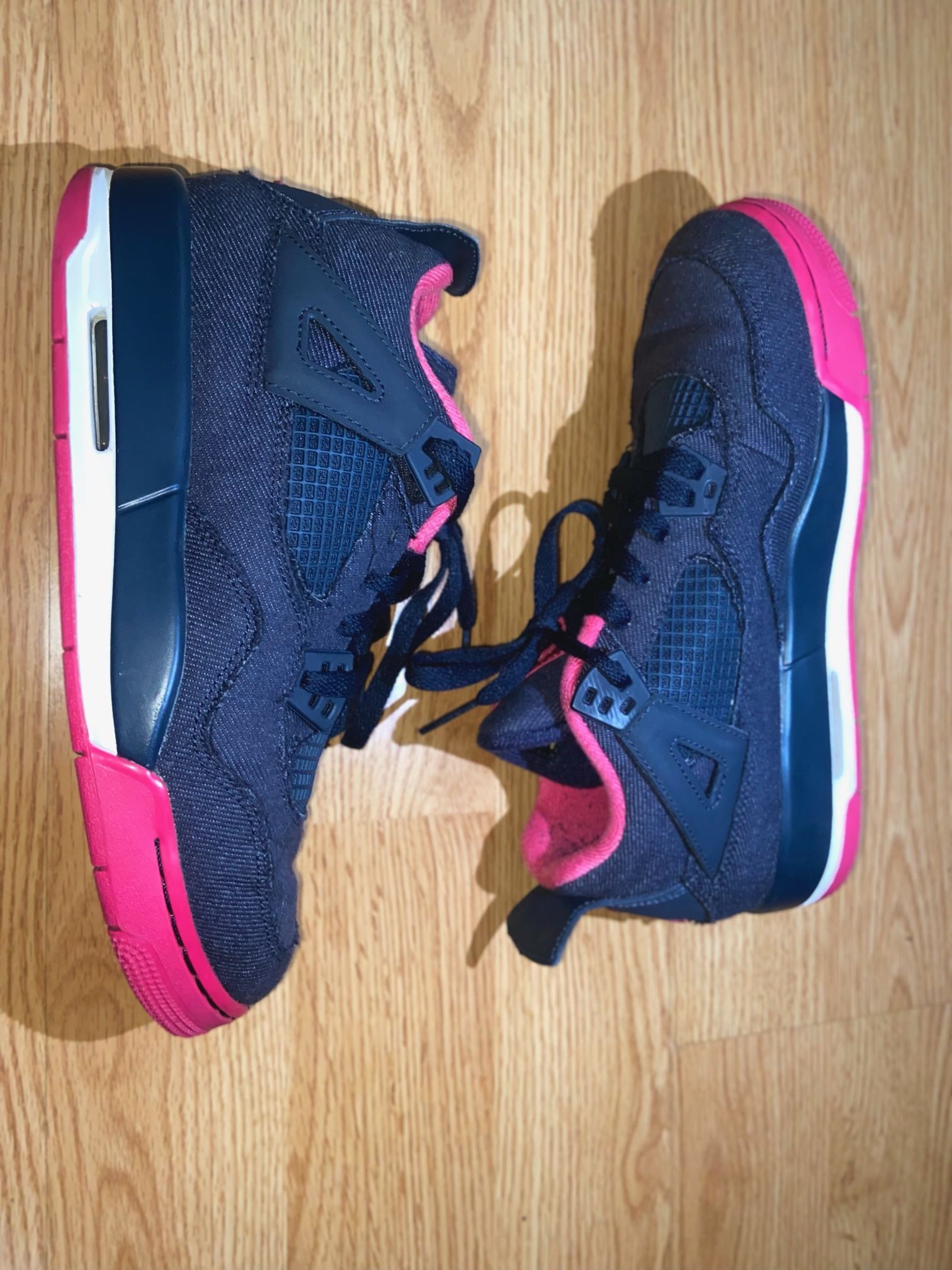 Jordan 4 Retro Denim (GS) Size 6 (youth)