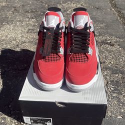 Air Jordan Toro Retro 4s