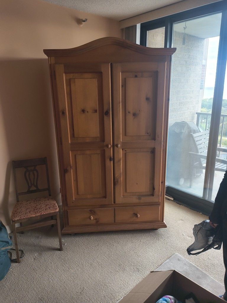 Armoire